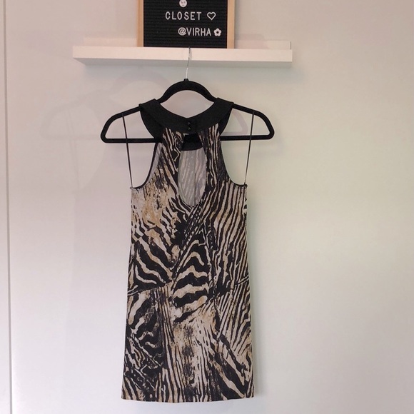 GUESS Tie neck Animal-print top - Picture 3 of 8